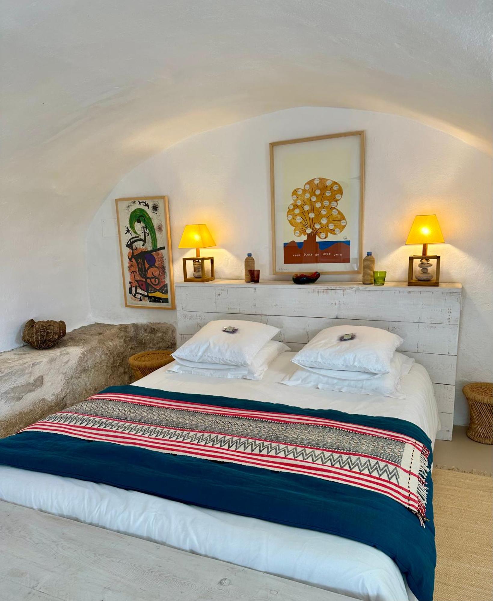 Guest App'Art Apartment Tourrettes-sur-Loup Exterior photo