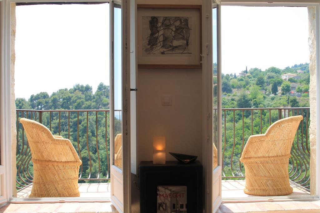 Guest App'Art Apartment Tourrettes-sur-Loup Exterior photo